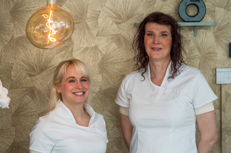 Yara en Debbie medisch pedicure